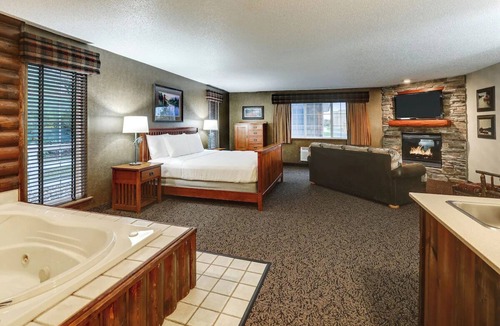 St. Joseph Hotel | Historical Stays with Modern Amenities & River Trail Access
