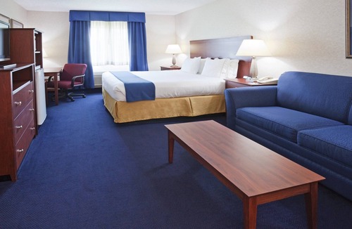 Morrisonville Hotel | Holiday Inn Express Deforest (Madison Area) by IHG