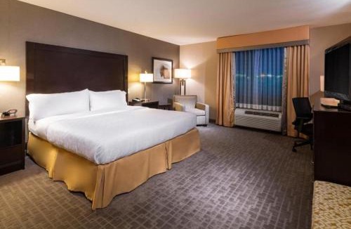 Hays Hotel | Holiday Inn Express Hays by IHG