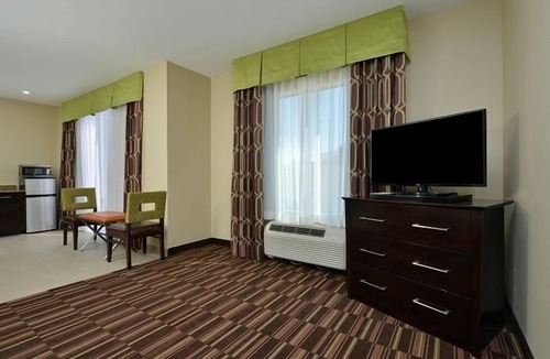 Alva Hotel | Holiday Inn Express Hotel & Suites Alva by IHG