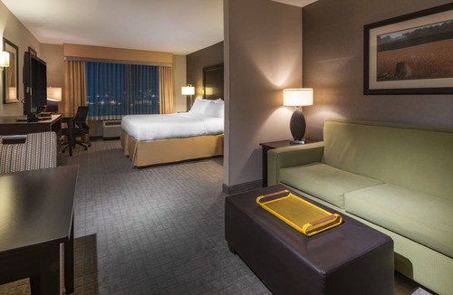 Hays Hotel | Holiday Inn Express Hotel & Suites Hays by IHG