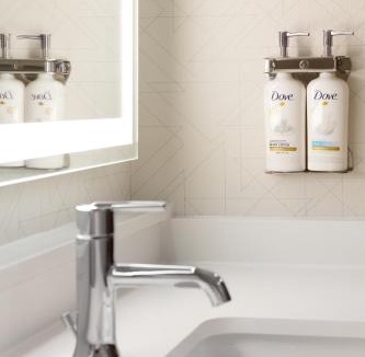 Pratt Hotel | Holiday Inn Express Pratt by IHG