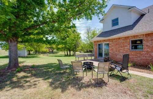 Cedar Valley House | Home in Cimarron National Golf Club w/Hot Tub!