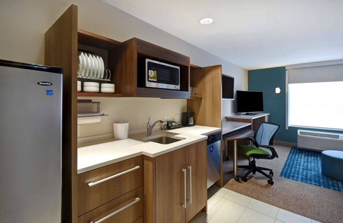 Wichita Hotel | Home2 Suites by Hilton Wichita Downtown Delano