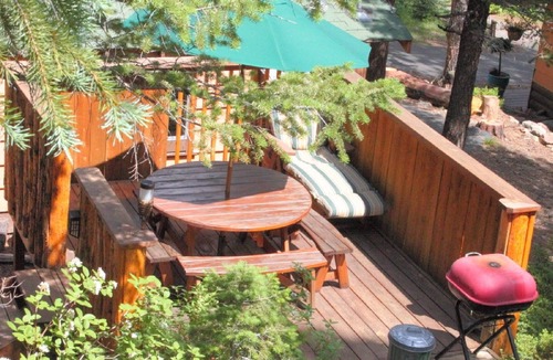 Estes Park Cabin | Honeymoon Cabin - The Iconic Lovebirds Hideaway Duplex