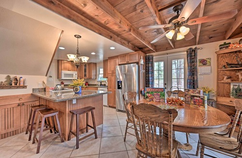 Happy Jack Cabin | Hot Tub + Deck: Secluded Happy Jack Cabin