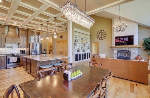 Sturgis House | Hot Tub + Golf Course Views: Luxe Sturgis Home!