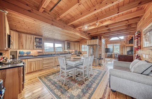 Howard Cabin | Hot Tub Majestic Views Remote Getaway