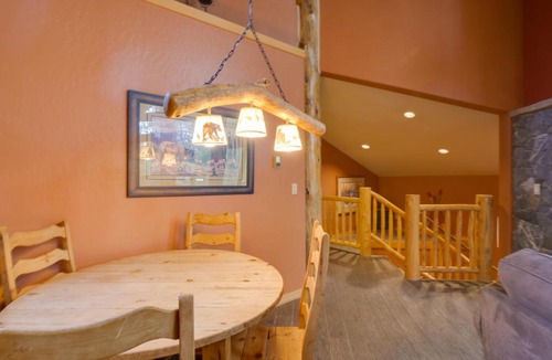 Warrior's Mark West House | Hot Tub & Ski Shuttle: Rustic Breckenridge Retreat