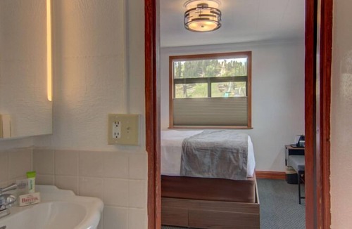 Downtown Steamboat Springs Hotel | Hotel Bristol
