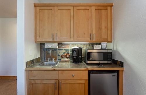 Deer Valley Hotel | Hotel Room - The Lodges at Deer Valley
