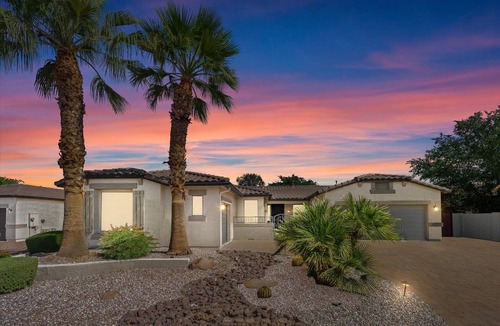 Chandler House | HTD Pool~Fire Pit~Games~Dog Friendly~Ping Pong