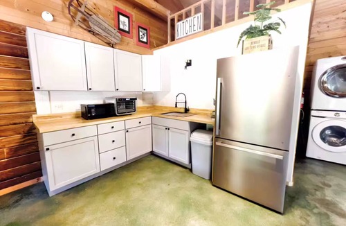 Checotah Cabin | Hunters Welcome @ Lake Eufuala + Pet Friendly