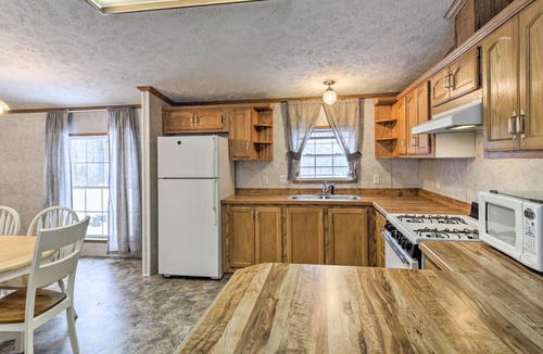 Interlochen Cabin | Idyllic Interlochen Cabin w/ Dock on Green Lake