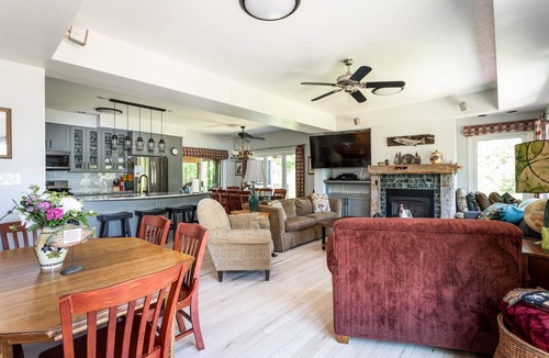 Northport House | Immaculate 9 BR Beachfront Home on Grand Traverse Bay Sleeps 20