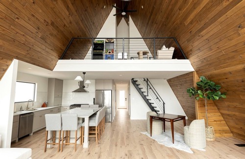 Negreet Cabin | Impressive Luxury A-Frame with Ping-Pong Table in Louisiana