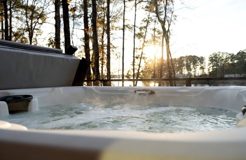 Negreet Cabin | Impressive Luxury A-Frame with Ping-Pong Table in Louisiana