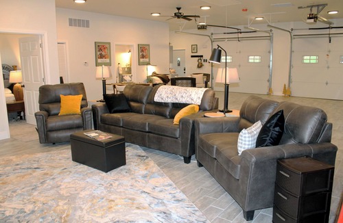 St. George House | In the Woods: One-of-a-Kind Stay - Renovated Garage Featuring Antique Cars