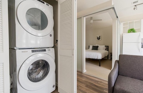 Crossroads Arts District Apartment | Insta-Worthy Oasis steps from Nightlife with Amazing Amenities 305