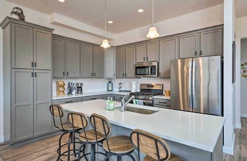 Deer Mountain House | Inviting Hideout Townhome w/Balcony & Lake Views!