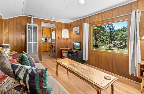 Estes Park Cabin | Its not just any ordinary stay Machin's Cottage #3 Pet Friendly