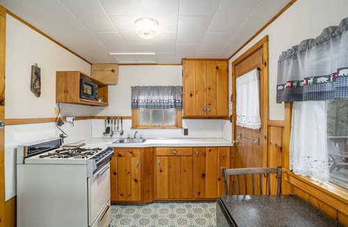 Estes Park Cabin | Its not just any ordinary stay Machin's Cottage #3 Pet Friendly