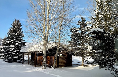 Wilson House | Jackson Hole - Private Wilson Retreat on 3.5 acres with Teton Views