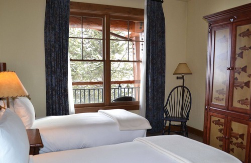 Teton Village Villa | JACKSON HOLE, TRUE SKI-IN, SKI-OUT LUXURY RESORT