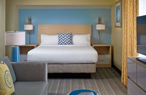 Omaha Hotel | Just What You Were Looking For! Onsite Pool, Free Breakfast, Pets Allowed
