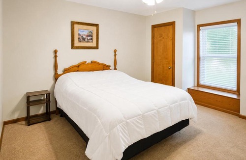 Olathe House | Kaw Drive Guest House