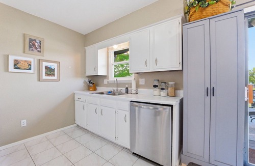 Terrace Lake Gardens House | KC Retreat – 9 Minutes to Soccer Stadium!