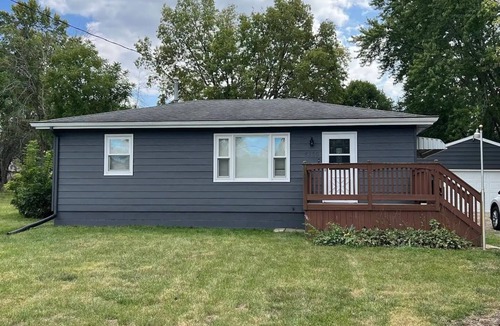 Lovington House | King & 2 Queen Beds, Centrally Located 15 Minutes from Anywhere in Des Moines