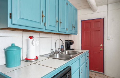 South Capitol Condo | La Casita Berger - Minutes away from Plaza and Canyon Rd