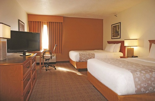 North Kansas City Hotel | La Quinta Inn by Wyndham Kansas City North