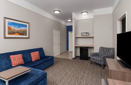 Gallup Hotel | La Quinta Inn & Suites by Wyndham Gallup