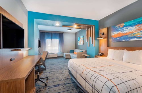 Limon Hotel | La Quinta Inn & Suites by Wyndham Limon