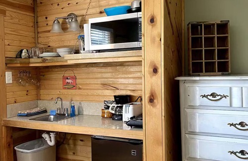 Lake George Cabin | Lake George Cabins & RV Park: Cabin 6, Send us your Pics