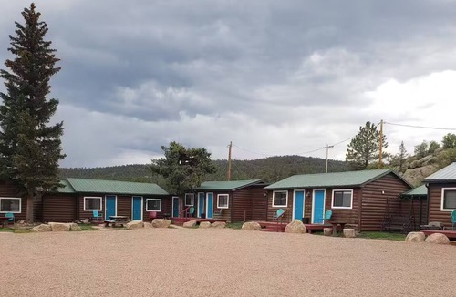 Lake George Cabin | Lake George Cabins & RV Park, Cabin 8, The Stars Await