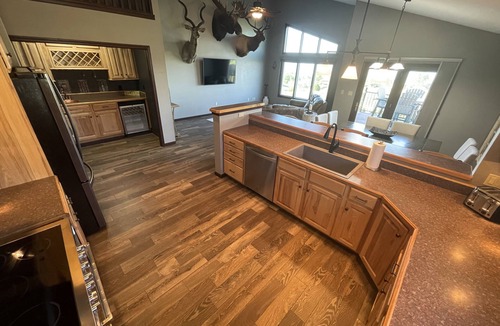 Brule House | Lake Mac Condo on The 18th Fairway
