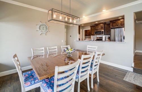 Vinita House | Lakefront Family Home w/Dock & Views in Vinita!