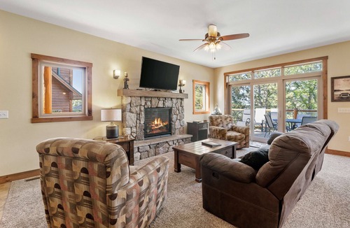 McGregor House | Lakefront Lodge - spacious-luxurious