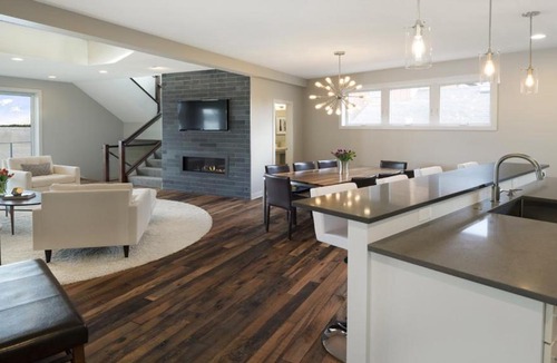 Mound House | Lakefront Luxury Four Bedroom House