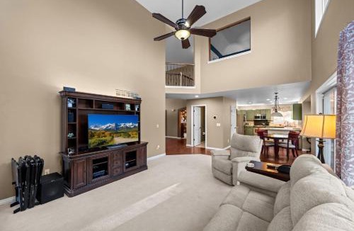 The Pinery House | Lakeshore Retreat in Parker CO