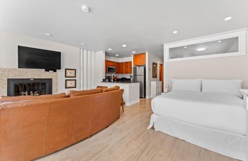 Lakeside Village Apartment | Lakeside #1496