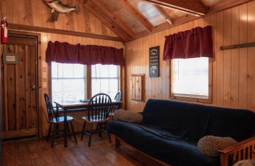 Mead House | Lakeview Cedar Cabin - Striper King - 5