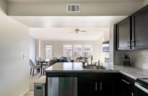 Yukon Apartment | Landing | Amazing 2BD, Gym, Clubhouse