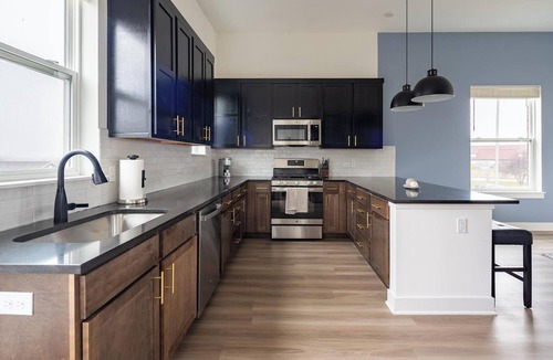 Lee's Summit Apartment | Landing | Chic 2BD in Lee's Summit