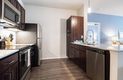 Greenwich Apartment | Landing | Chic 2BD, Pool, Courtyard