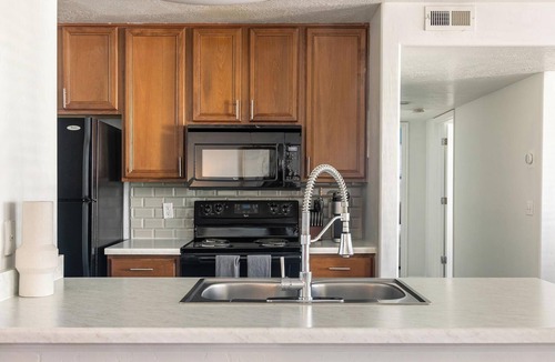 Herriman Apartment | Landing | Chic 3BD, Pool, Clubhouse