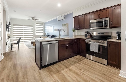 Johnstown Apartment | Landing | Incredible 2BD, Gym, Yoga Studio
